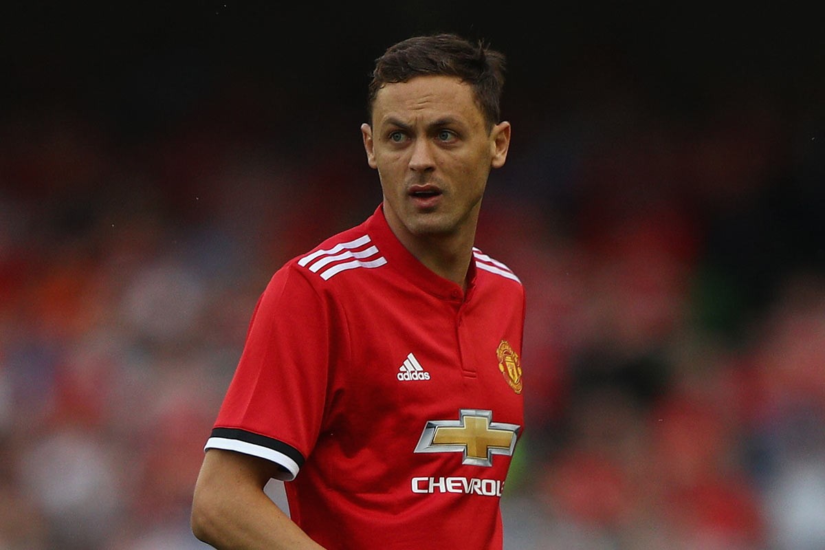 具和专业服 具和专业服